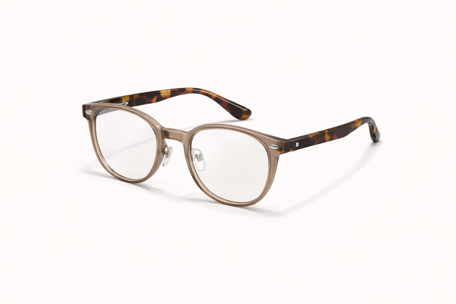 Minimalist frames with a touch of classic charm.